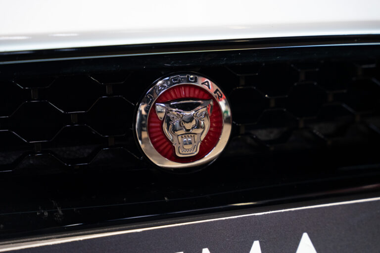 Jaguar F-Type SVR Cabriolet 5