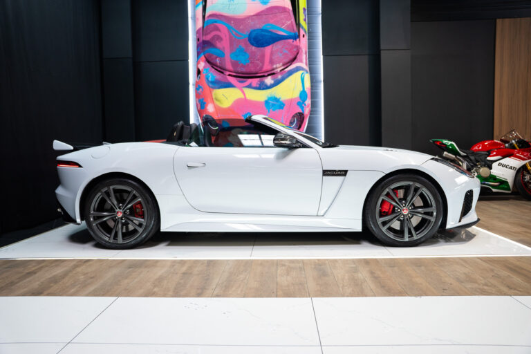 Jaguar F-Type SVR Cabriolet 5