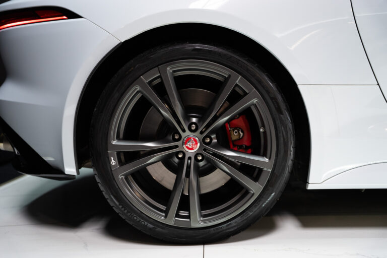 Jaguar F-Type SVR Cabriolet 5