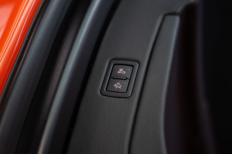 Lamborghini Aventador LP 700-4 6