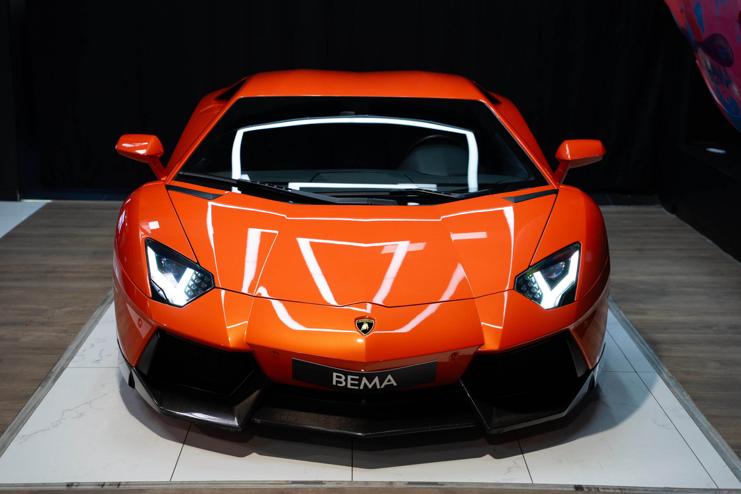 Lamborghini Aventador LP 700-4 6