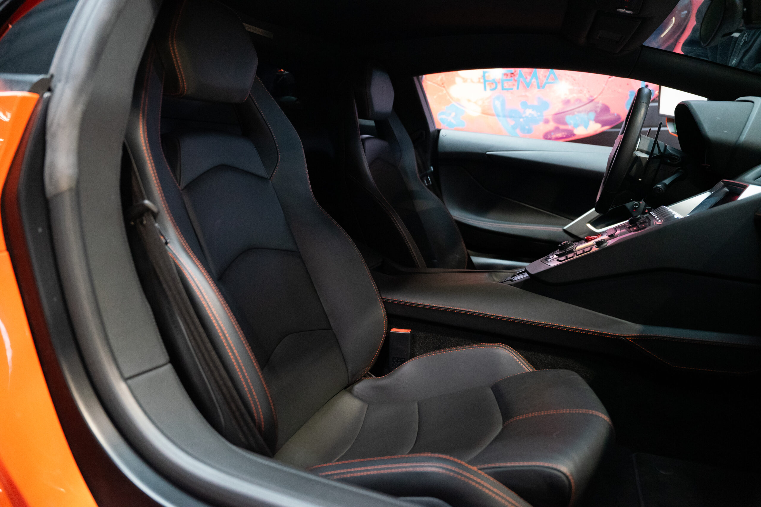 Lamborghini Aventador LP 700-4 6