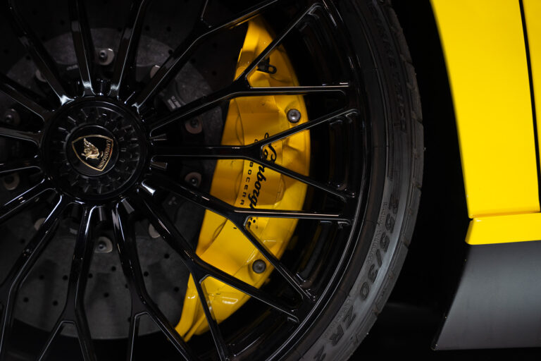 Lamborghini Aventador SV Roadster 6
