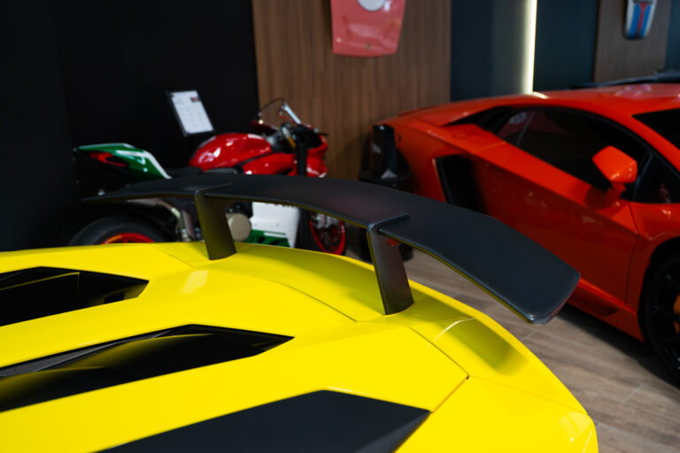 Lamborghini Aventador SV Roadster 6