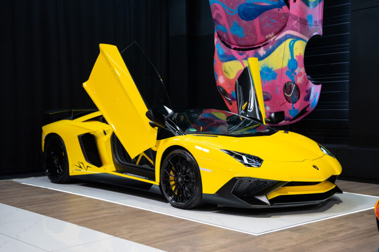 Lamborghini Aventador SV Roadster 6