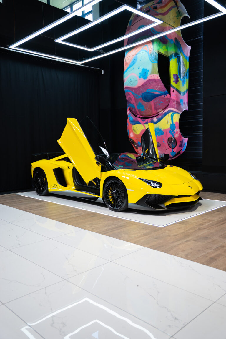 Lamborghini Aventador SV Roadster 6