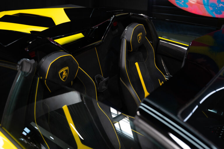 Lamborghini Aventador SV Roadster 6