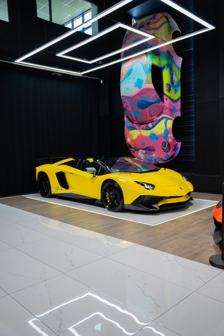 Lamborghini Aventador SV Roadster 6