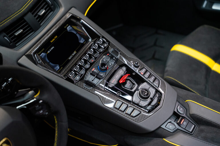 Lamborghini Aventador SV Roadster 6