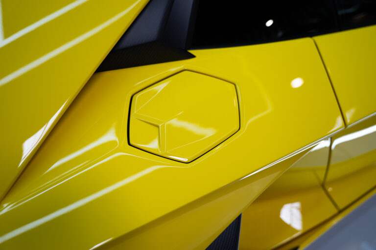 Lamborghini Aventador SV Roadster 6