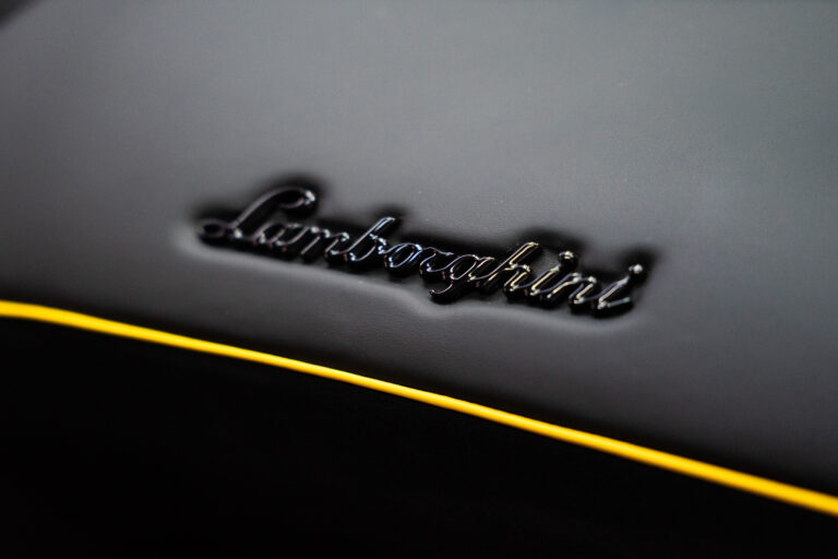 Lamborghini Aventador SV Roadster 6