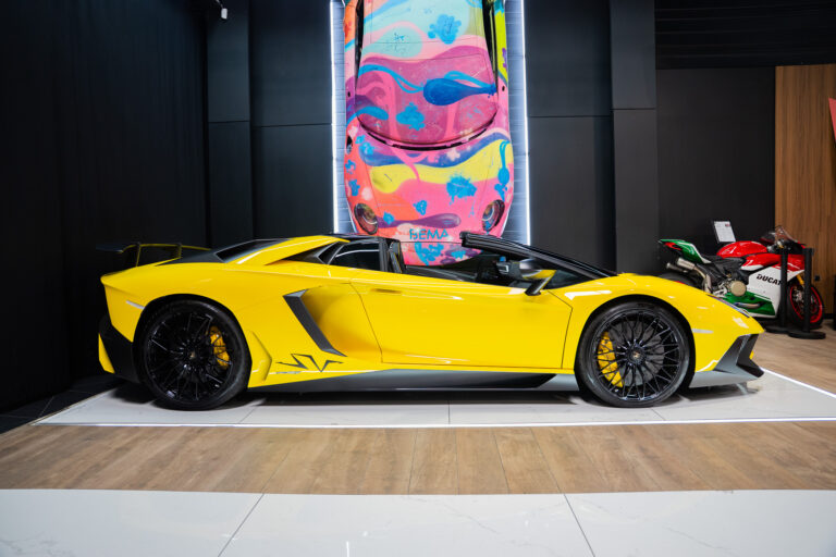 Lamborghini Aventador SV Roadster 6