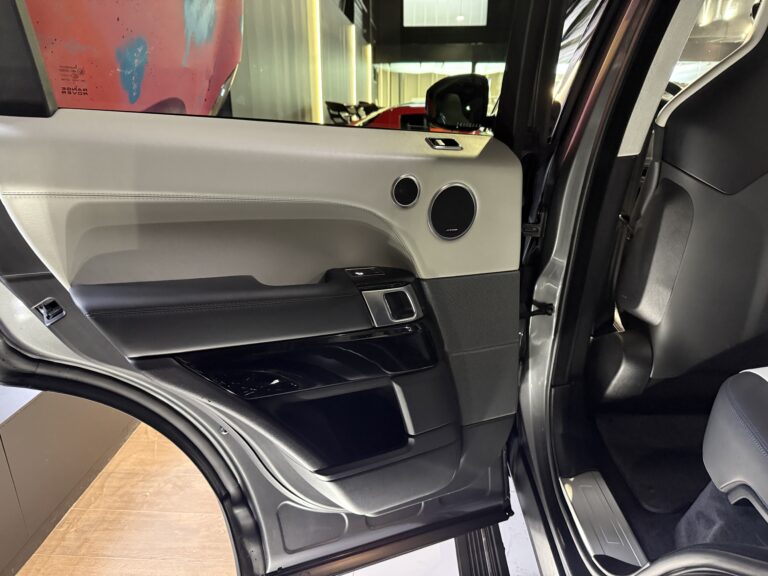 Land Rover Range Rover Sport SVR Carbon Edition 5