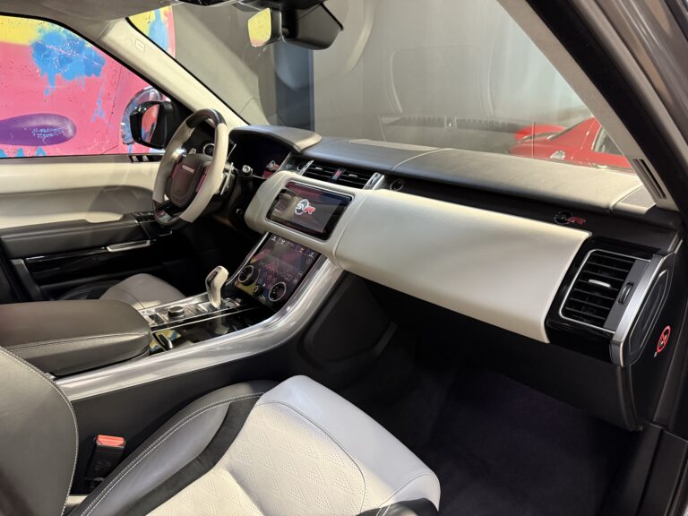 Land Rover Range Rover Sport SVR Carbon Edition 5