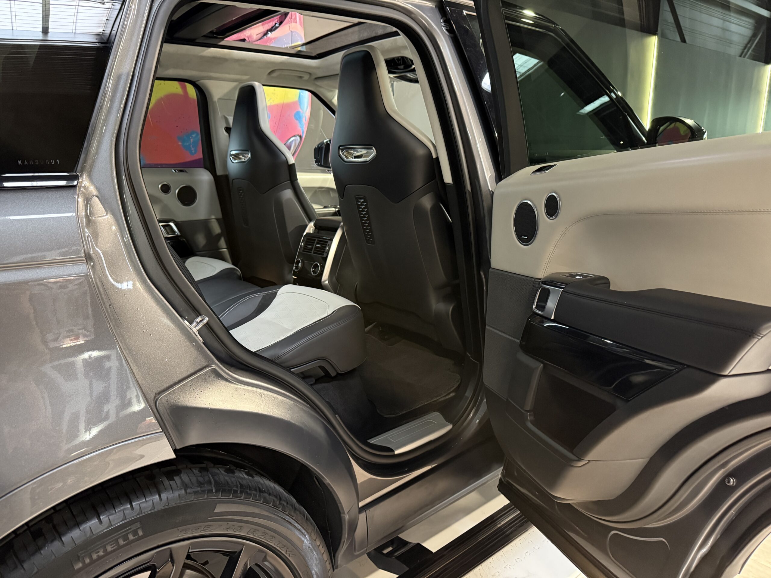 Land Rover Range Rover Sport SVR Carbon Edition 5