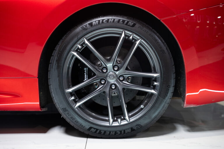 Maserati GranTurismo MC Stradale 4