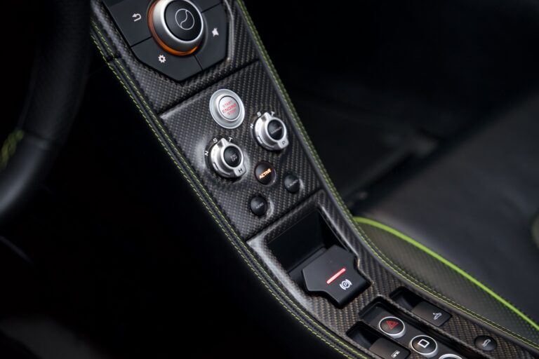 McLaren 675LT Spider 3