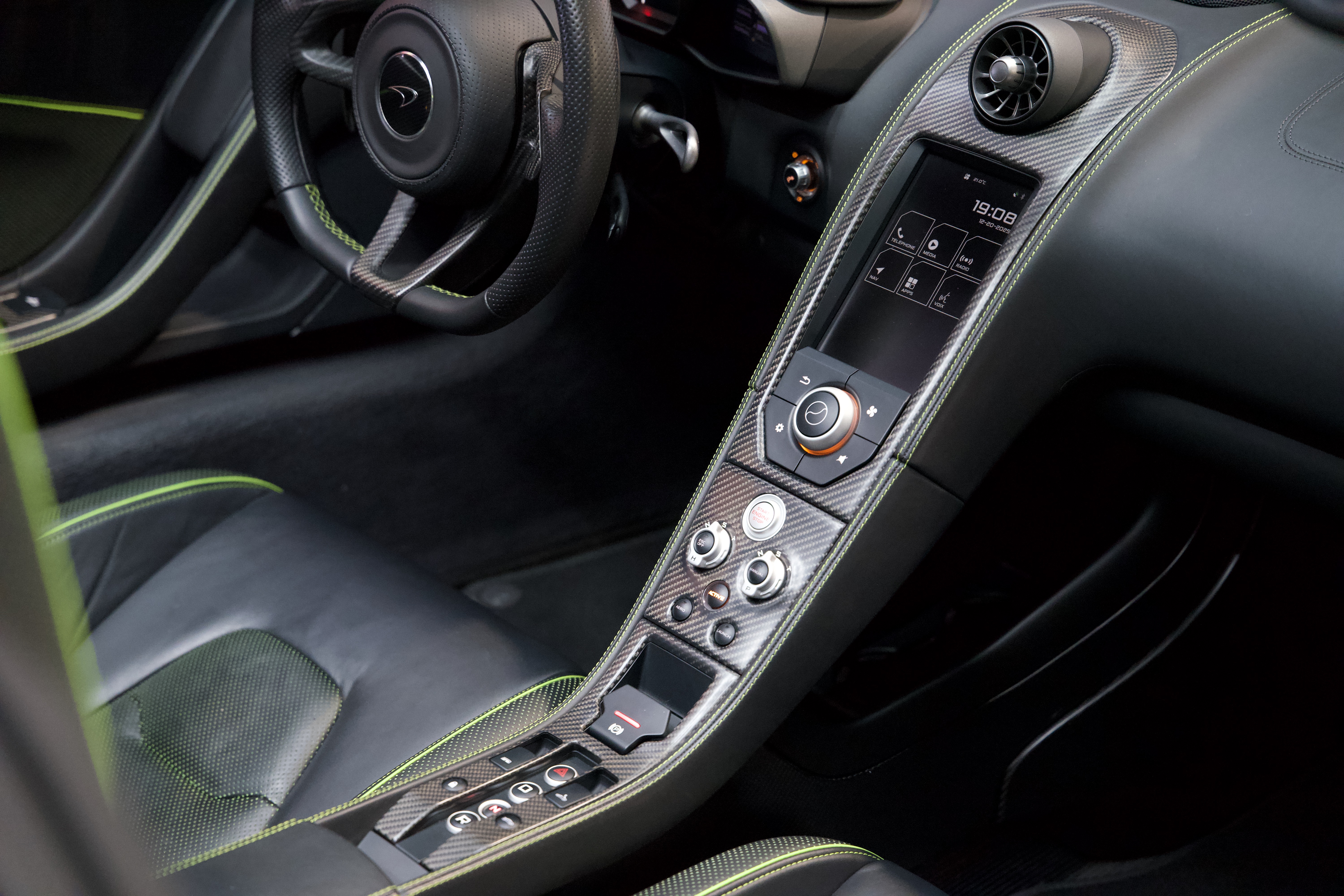 McLaren 675LT Spider 3