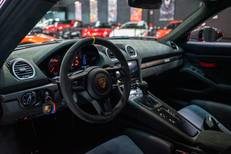 Porsche 718 Cayman GT4 RS 4