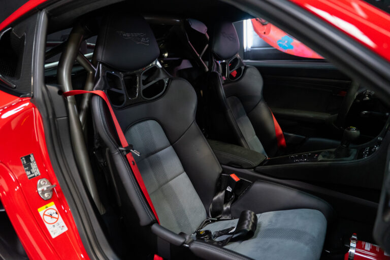 Porsche 718 Cayman GT4 RS 4