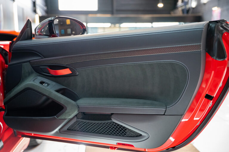 Porsche 718 Cayman GT4 RS 4