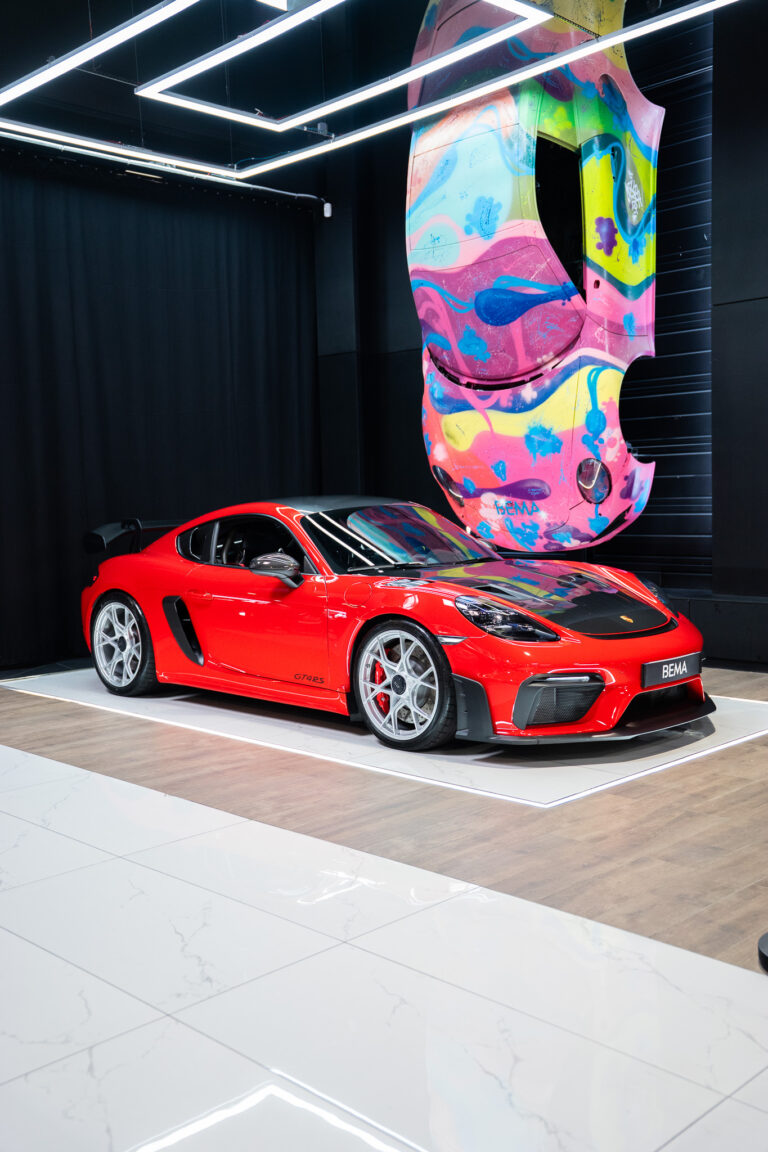 Porsche 718 Cayman GT4 RS 4