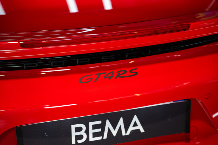 Porsche 718 Cayman GT4 RS 4