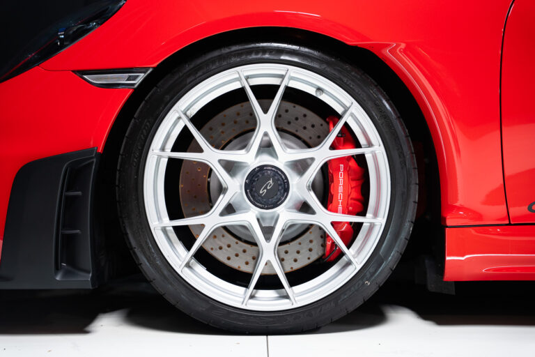 Porsche 718 Cayman GT4 RS 4