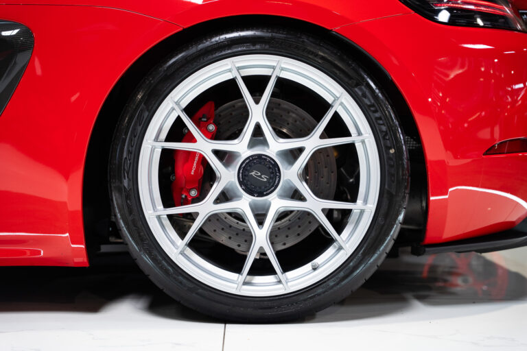 Porsche 718 Cayman GT4 RS 4