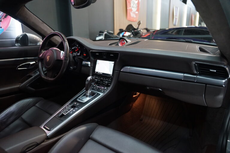 Porsche 911 (991) Carrera 4S 3