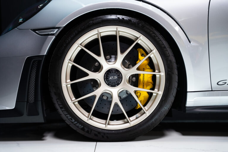 Porsche 911 (991) GT2 RS 3