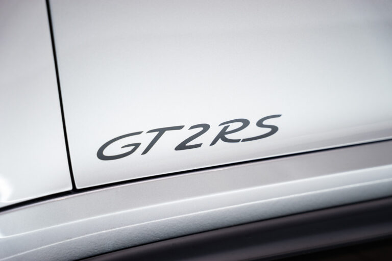 Porsche 911 (991) GT2 RS 3