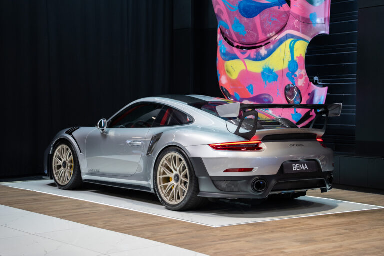 Porsche 911 (991) GT2 RS 3