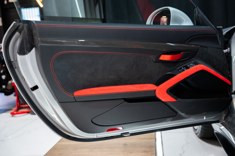 Porsche 911 (991) GT2 RS 3