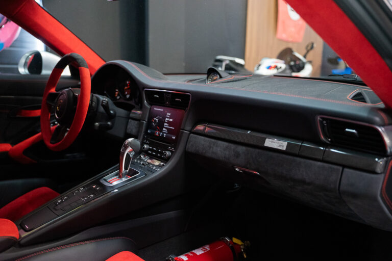 Porsche 911 (991) GT2 RS 3