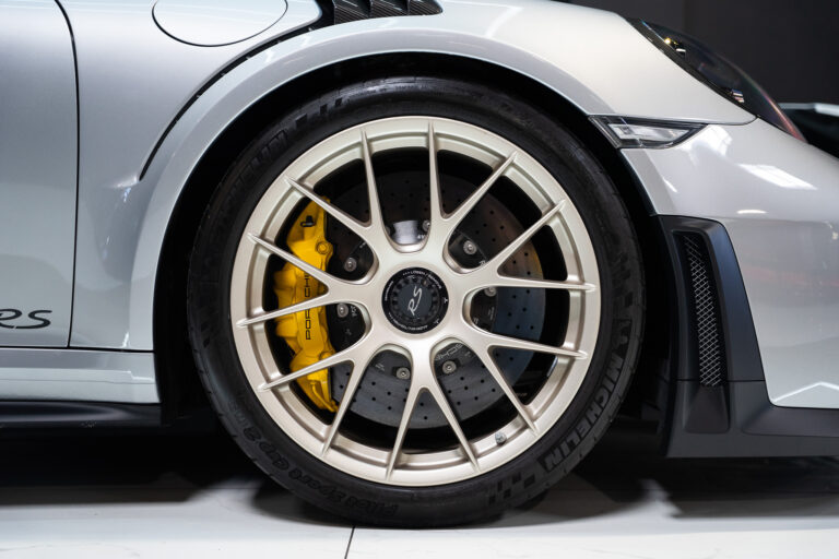 Porsche 911 (991) GT2 RS 3
