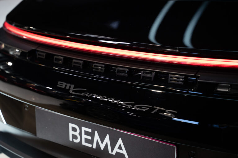 Porsche 911 (992