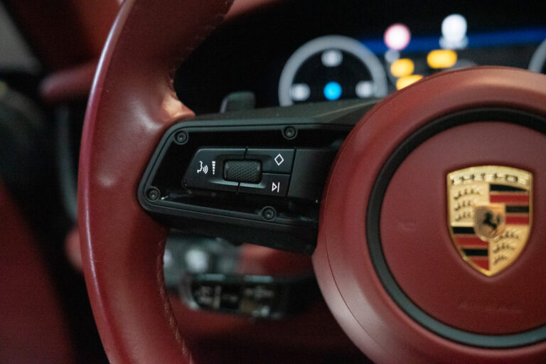 Porsche 911 (992