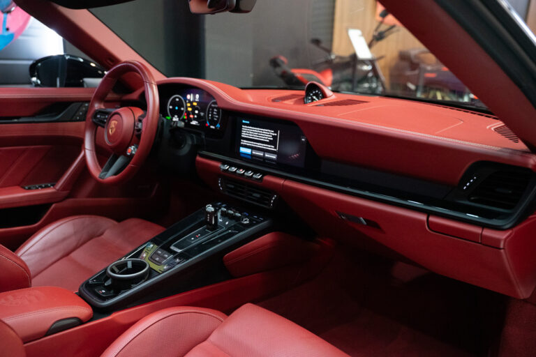 Porsche 911 (992