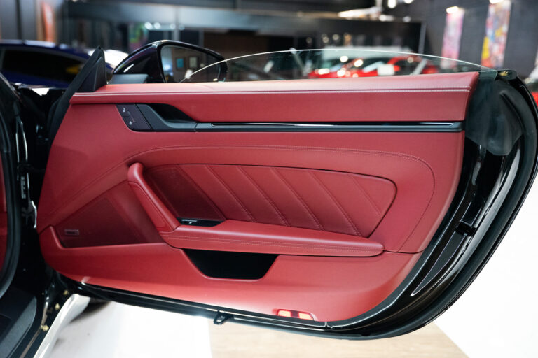 Porsche 911 (992