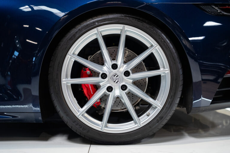 Porsche 911 (992) Cabriolet Carrera 4S – Bleu Nuit – Galerie photo 02
