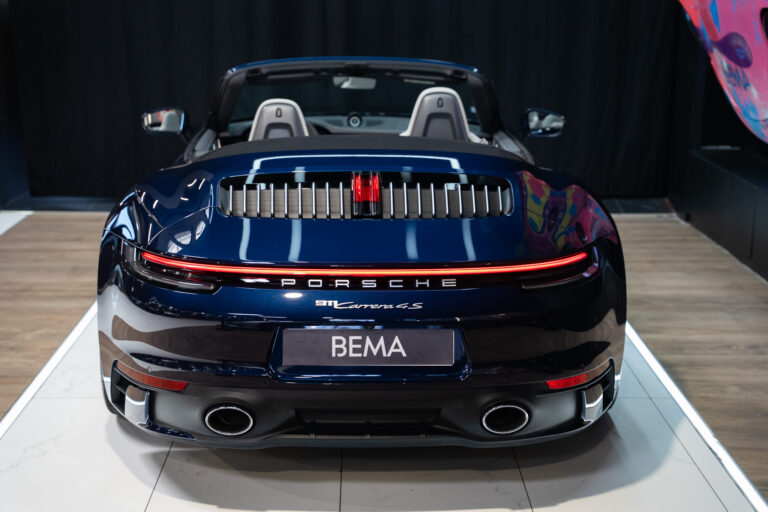 Porsche 911 (992) Cabriolet Carrera 4S – Bleu Nuit – Galerie photo 13