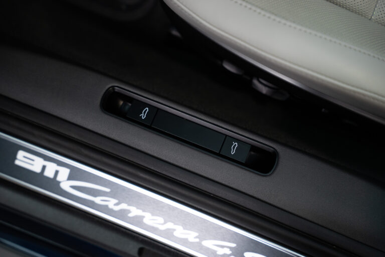Porsche 911 (992) Cabriolet Carrera 4S – Bleu Nuit – Galerie photo 21