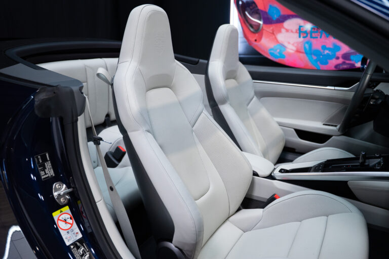 Porsche 911 (992) Cabriolet Carrera 4S – Bleu Nuit – Galerie photo 42