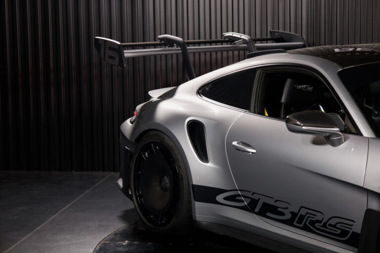 Porsche 911 (992) GT3 RS 4