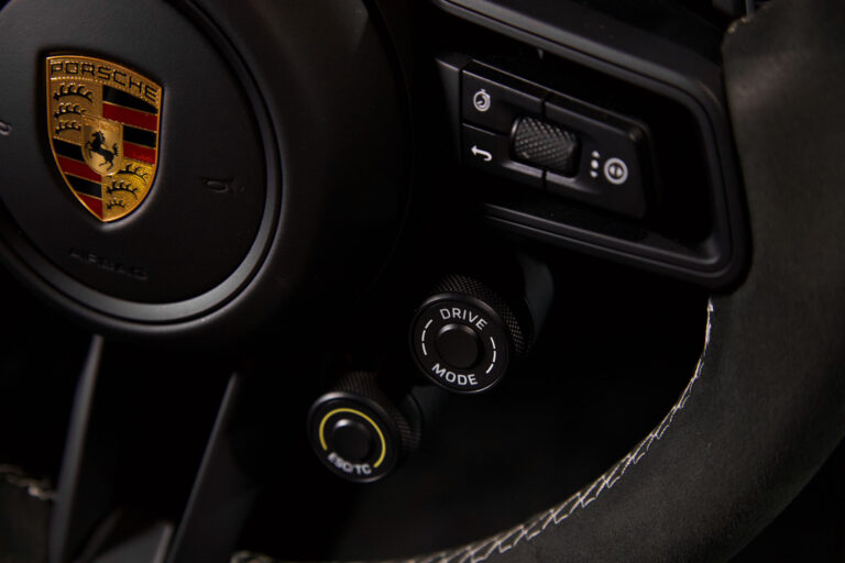 Porsche 911 (992) GT3 RS 4