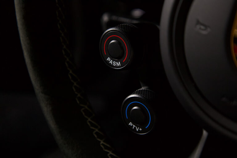Porsche 911 (992) GT3 RS 4