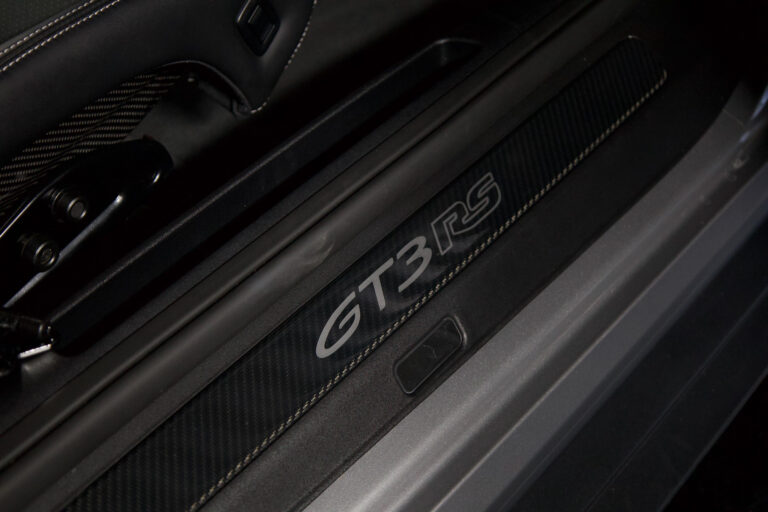 Porsche 911 (992) GT3 RS 4