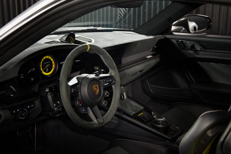 Porsche 911 (992) GT3 RS 4