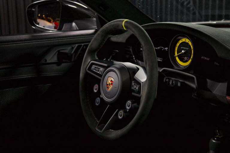Porsche 911 (992) GT3 RS 4